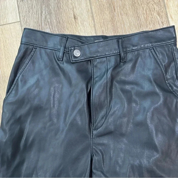 Levi's Premium Women's Black Elastic Math Club Slacks Straight Leg Size 28 GUC - Picture 3 of 10